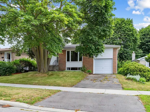 9 Midcroft Dr, Toronto, ON M1S 1W9