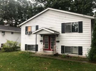 1720 32nd St SW, Wyoming, MI