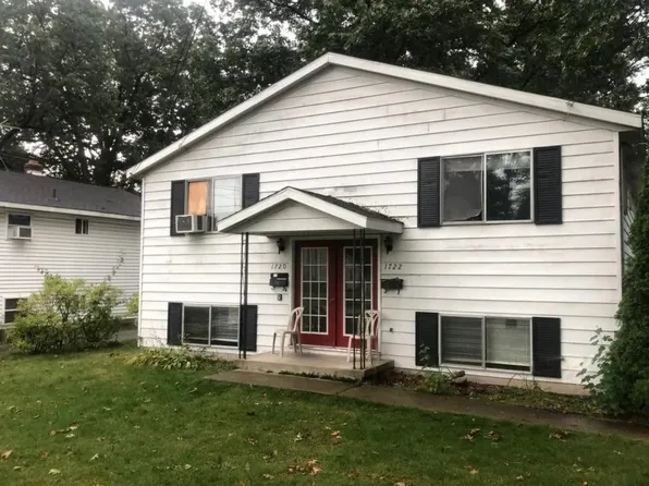 1720 32nd St SW, Wyoming, MI 49519