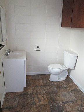 5th image of 337 7th St NE APT 6