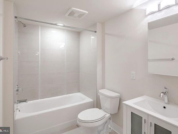 4th image of 1435 South St #101