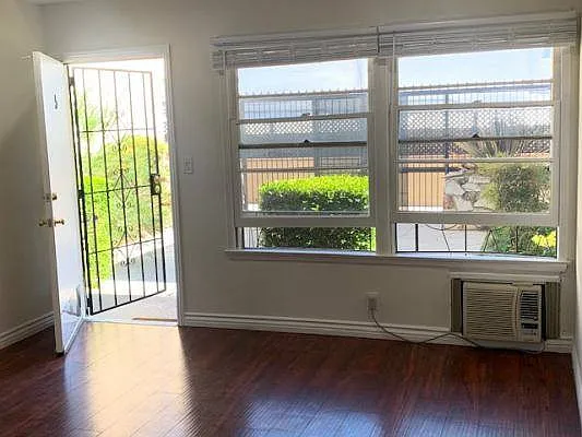 1 bed, 600 sqft, $1,950 — Photo 2