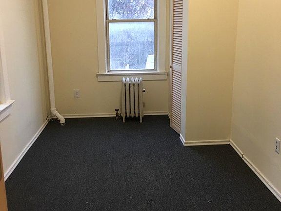 4th image of 666 Cary Ave Floor 1