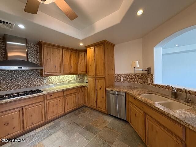 15802 N 71st St UNIT 406