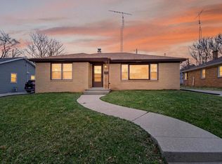 2303 Lawn STREET, Racine, WI 53404