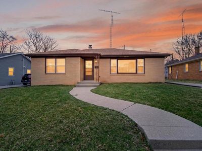 2303 Lawn STREET, Racine, WI, 53404