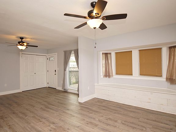 5th image of 387 Oakland Cir NW