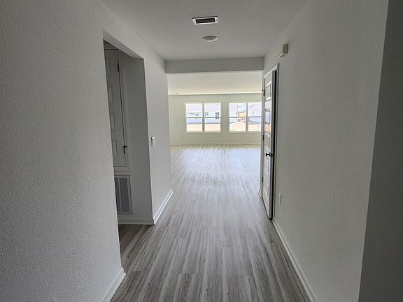5th image of 22268 Aleutian Ave