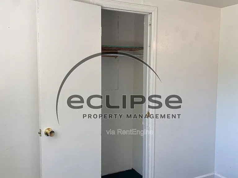 1005 Denver Ave — Photo 23