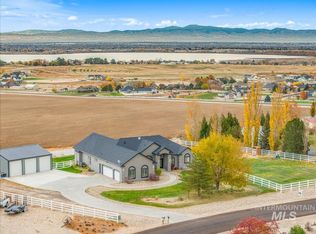 13228 Crescent Dr, Nampa, ID 83686