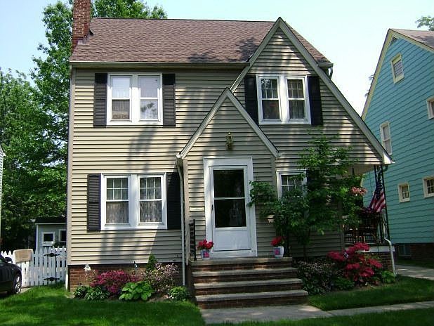 1st image of 277 E 208th St
