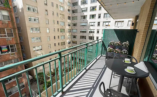 Rented by Bond New York | media 20