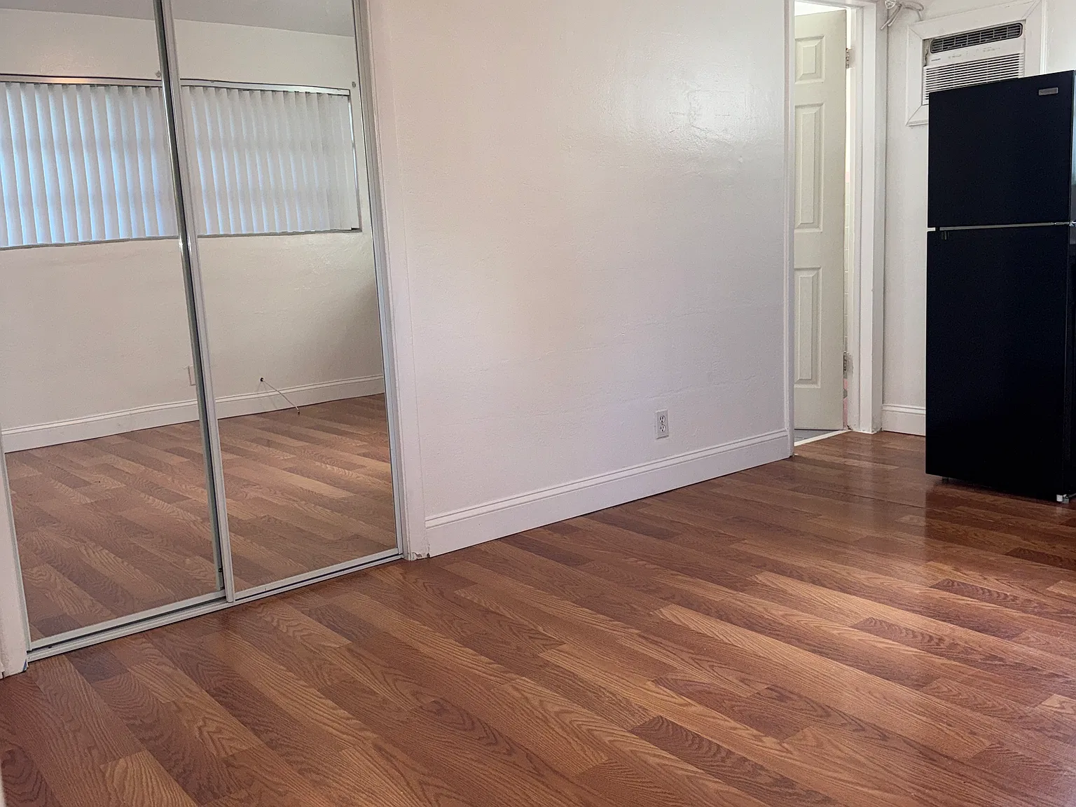 1518 Grant St — Photo 2