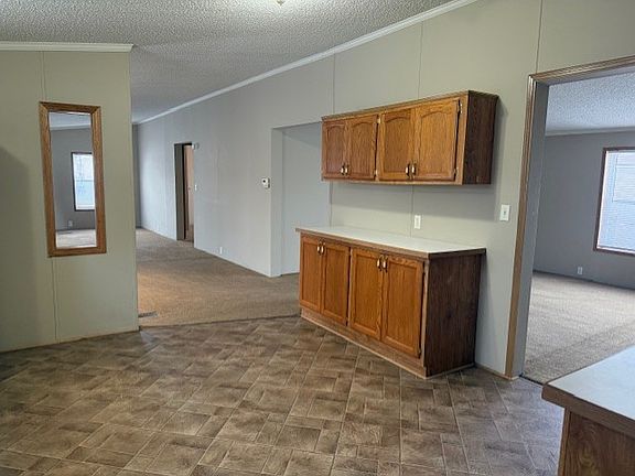 3rd image of 289 Partridge Dr