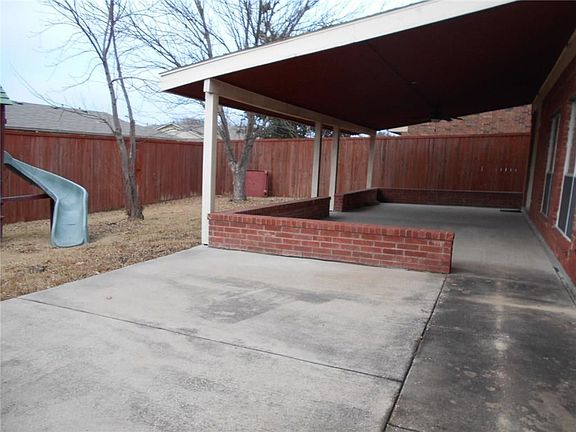 2nd image of 141 Southwood Dr