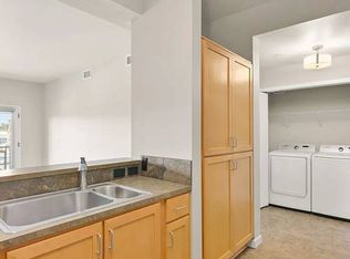 1127 Broadway St NE #412, Salem, OR 97301