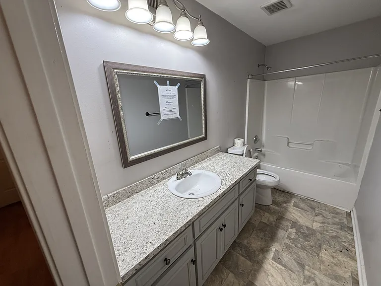 3806 Holland Ct — Photo 6