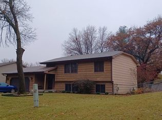 11570 7th St NE, Blaine, MN 55434