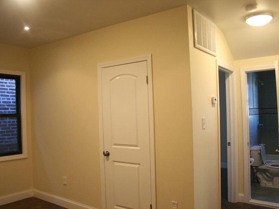 1st image of 18805 Linden Blvd #2