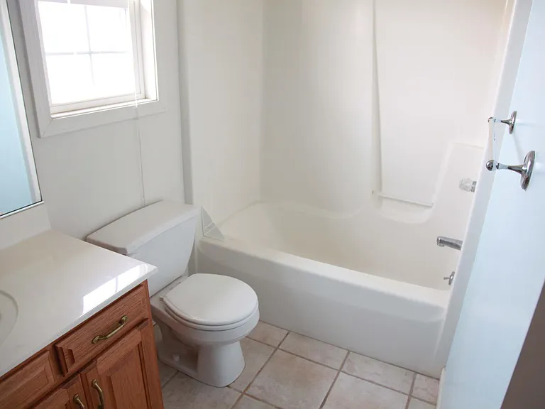 3908 Balmoral Dr — Photo 11