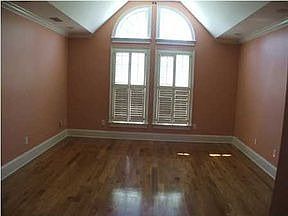 5th image of 158 Winship Dr