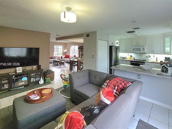 4th image of 13661 SW 119th Ave