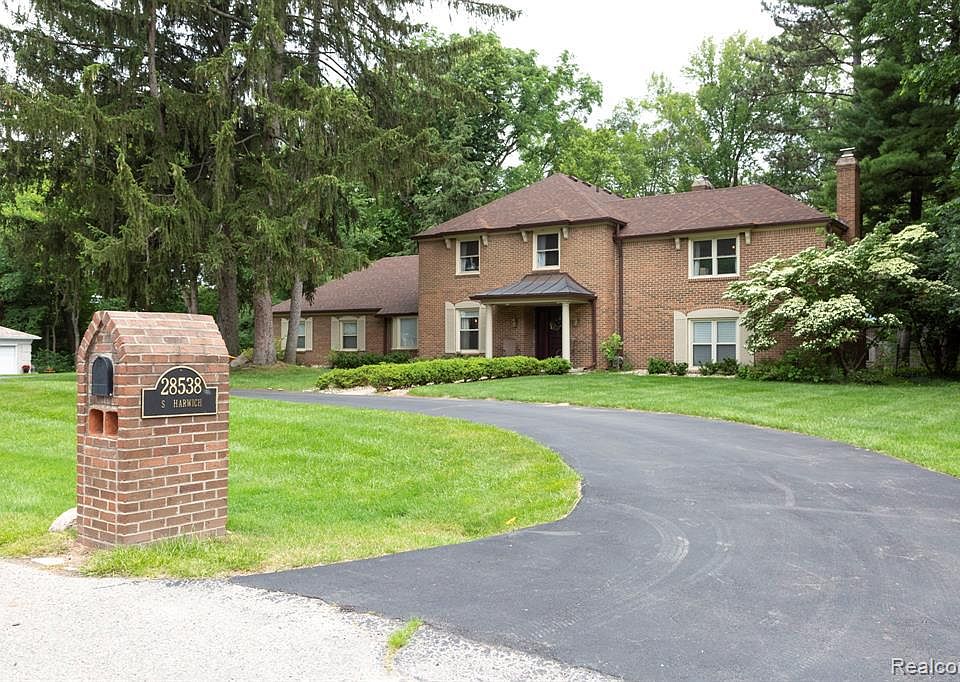 1st image of 28538 S Harwich Dr