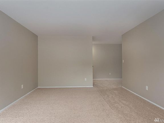 5th image of 207 N Bogart Ave