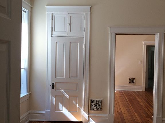 High ceilings & ample storage