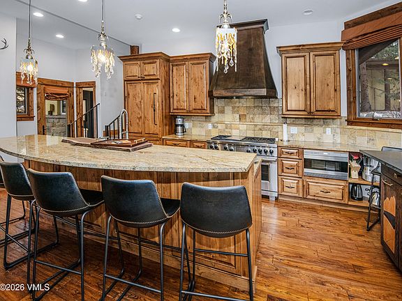 3rd image of 1455 Greenhill Ct