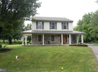 1007 Rebecca Dr, Lititz, PA 17543