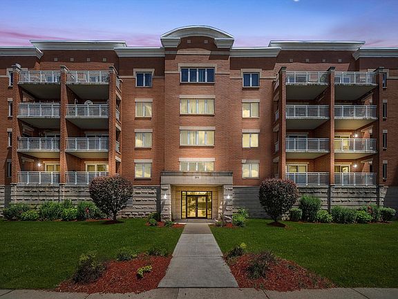 2nd image of 2919 N Harlem Ave APT 408