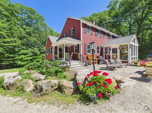 106 Beaucaire Avenue, Camden, ME 04843
