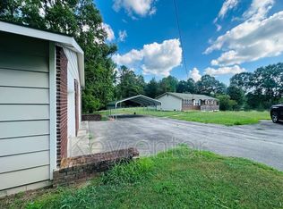 12516 Yarnell Rd, Knoxville, TN 37932