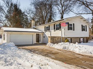 591 Kohley Rd, Lisle, IL 60532