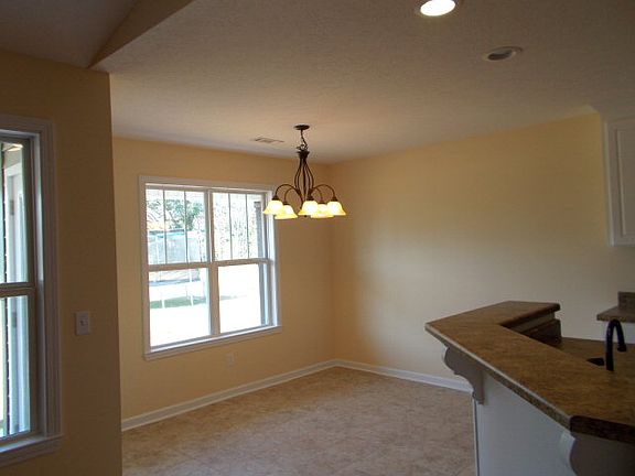 4th image of 104 Gracebrook Dr