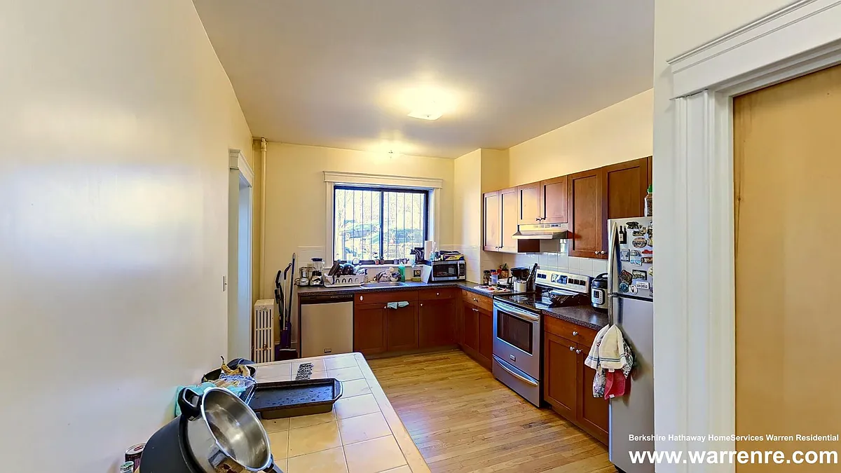 Building Photo - 27 Glenville Ave #4