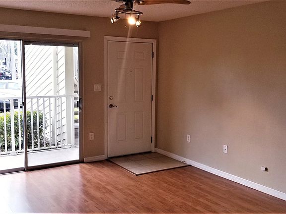 4th image of 202 Lake Parsons Grn Unit 104