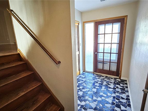 2nd image of 5949 White Pine Dr