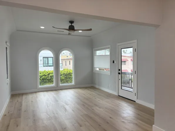 31 Saint Joseph Ave, Long Beach, CA 90803
