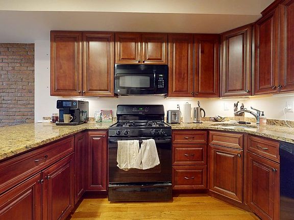 4th image of 661 Tremont St APT 2
