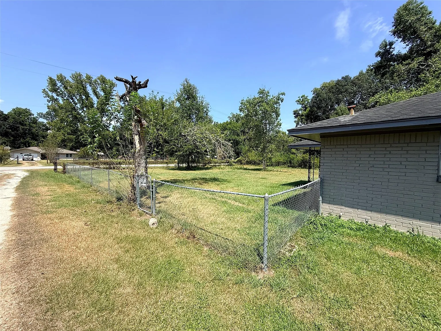 2 bed, 1.0 bath, 900 sqft, $1,800 — Photo 4