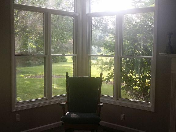 3rd image of 1825 Continental Dr