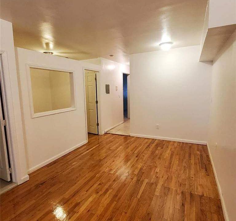 1st image of 161-14 71st Ave Floor 1