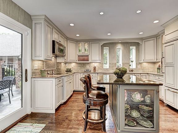 Gourmet Kitchen