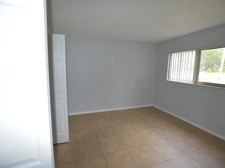 7947 Pinehurst Dr — Photo 13