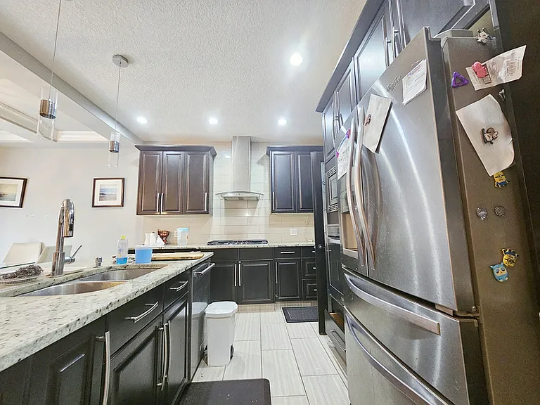 546 Albany Way NW — Photo 24