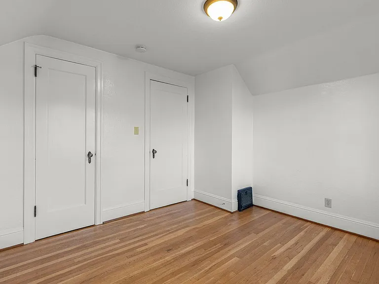 3315 SE Cesar Estrada Chavez Blvd — Photo 15
