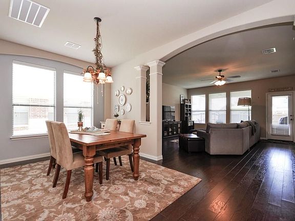 3rd image of 3012 Mosswood Dr
