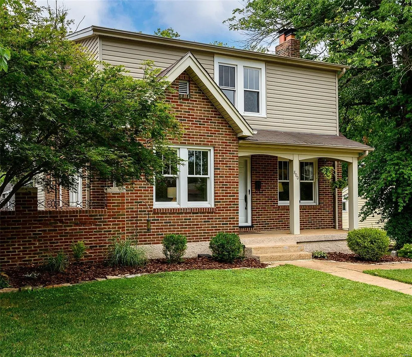 800 Oakway Pl photo 1